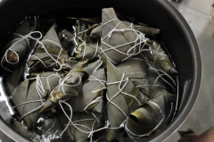 Zongzi Une recette en images (photos) Zongzi Une recette en images