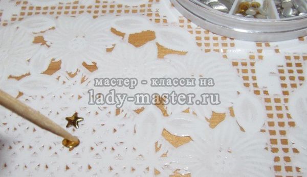 красивий манікюр під чорне плаття красивий манікюр під чорне плаття