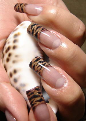 Tiger Nail Design - дизайн на маникюр и нокти