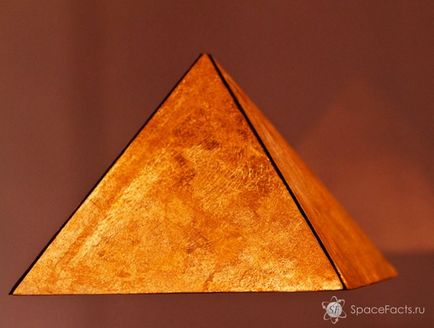 Mi is a piramis a szempontból a matematika