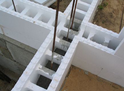 A ház beton jellemzői az építési vasbeton projektek