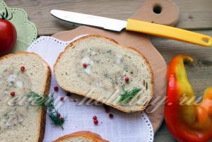 Loaf töltött konzerv hal recept egy fotó