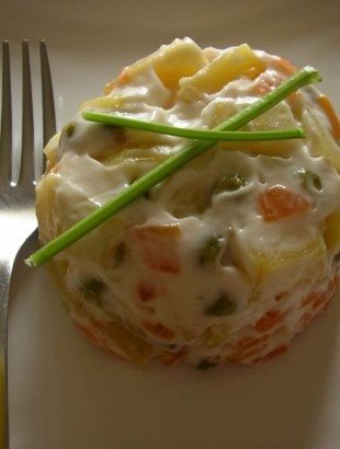 Milyen gyorsan saláta - a klasszikus recept (fénykép, videó)
