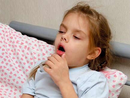 Hogyan kell kezelni a száraz és nedves gyermekek köhögés, különböző kezelési módszereket
