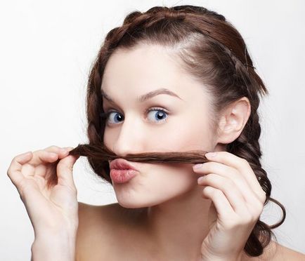 Hogyan, hogy könnyítsen az arc szőrzetének természetes jogorvoslatok