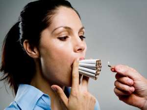 Hogyan elválaszt nő a kannabisz-szívás és a cigaretta