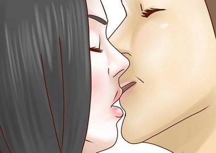 Hogyan kell csókolni szenvedélyesen nyelv nélkül tippeket a fiatalok