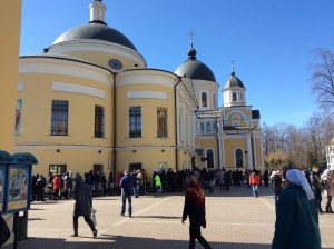 Hogyan lehet eljutni a relikviák Matrona Moszkva látogatási idő, St. Matrona Moszkvai