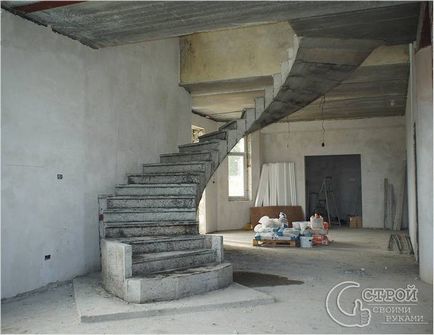 Hogyan készítsünk egy lépcső az emeletre Photo