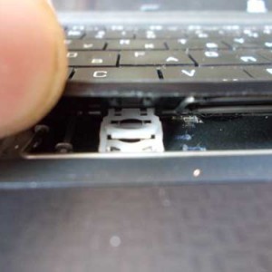 Hogyan lehet eltávolítani a billentyűzet a laptop - jobb, saját kezűleg, a legfontosabb