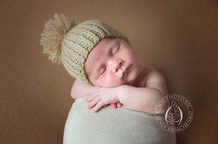 Hogyan kell szedni egy újszülött egyedül otthon, az egyesület az újszülött fotósok