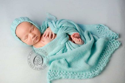 Hogyan kell szedni egy újszülött egyedül otthon, az egyesület az újszülött fotósok