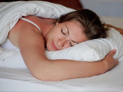 Hogyan aludni egy kicsit aludni és bevált módszer, ajánlás