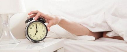 Hogyan aludni egy kicsit aludni és bevált módszer, ajánlás