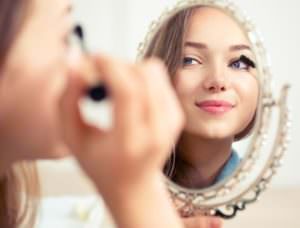 Mivel otthon make-up - lépésről lépésre útmutató, fotó, videó