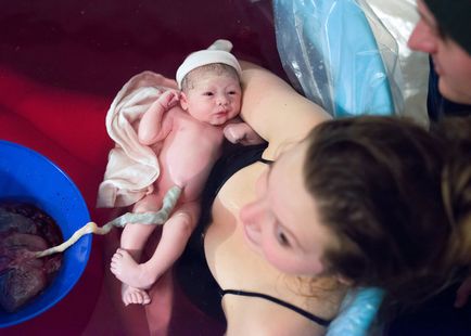 Mi a gyermek születése előtt születés képek, fényképek szülés után császármetszés után fotó, fotó