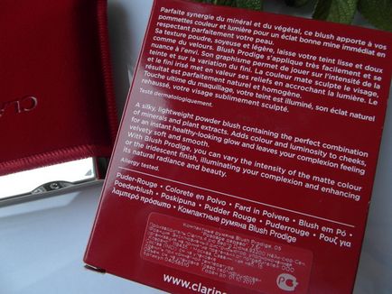 Kompakt rouge Clarinsés pirulni Prodige (árnyalat száma 05 rose wood) - vélemények, fényképek és ár