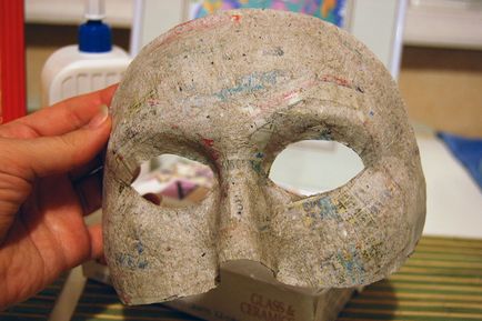 A maszk készült papírmasé saját kezűleg mesterkurzusokat fotókkal és videó