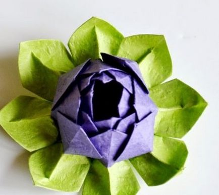 Lotus origami papír összeállítási diagramon és lépésről lépésre