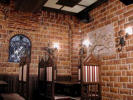 A falakat díszítő kávézók és éttermek saját kezűleg