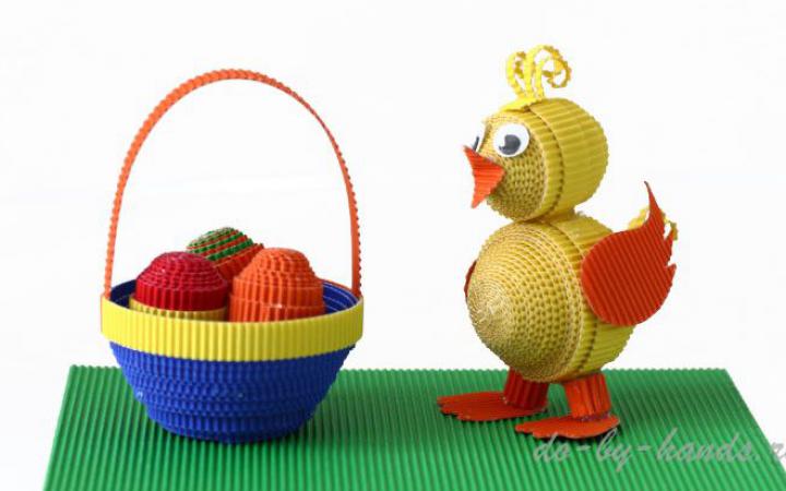 Cikkek hullámos kartonból húsvétra - csirke tojás