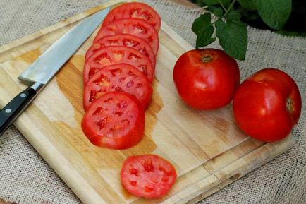 Lépésről lépésre recept bombochek paradicsommal és sajttal