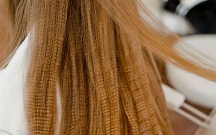 Frizurák lüktet a közép- és hosszú haj (fotó)