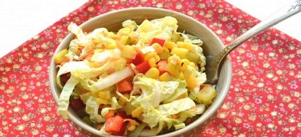 Saláta kínai kel - receptek, csirke, rák botok, uborka, sonka