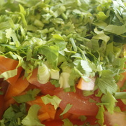Saláta kaliforniai paprika, paradicsom, sajt recept fotók