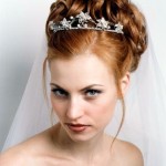 Menyasszonyi frizura a tiara