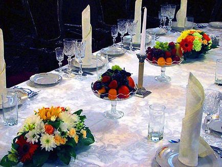 Esküvői asztaldísz ötletek és képek