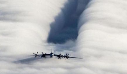 Mindenki tudja, hogyan, hogy eloszlassa a felhők fölött Moszkva