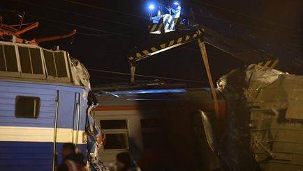 Vasúti baleset nyugati Moszkva, miért vonat ütközött egy személyvonat -