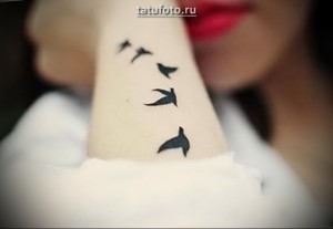 Jelentés tetoválás madár - a jelentése, története és példák