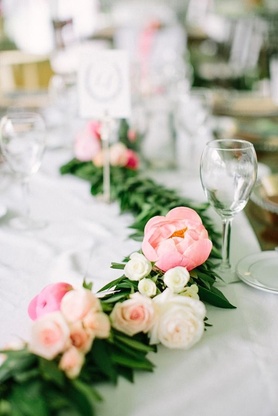 Florists részletesen bazsarózsa esküvői