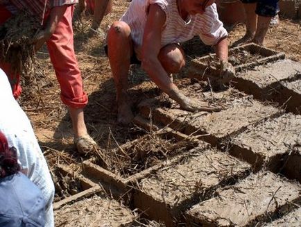 Így tégla agyagból az otthon a kezüket, hogyan használja a gépet