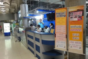 Hogyan lehet eljutni Pattaya Bangkok repülőtérre saját