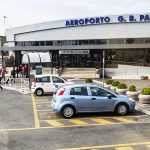 Hogyan juthat a Fiumicino repülőtér és Róma központjában