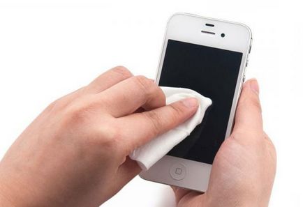 Hogyan tisztítsa meg a hangszóró iPhone 6, egyszerű módja