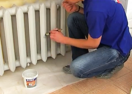 Hogyan kell festeni a radiátor rendesen, milyen színt festeni, kézi, videó és fotók