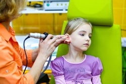 Hogyan kell helyesen tisztítani a fülét a felnőtt és gyermek tippek