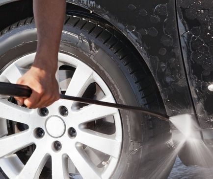 Hogyan mossa az autót rendesen - a legteljesebb útmutató
