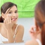 Hogyan kell helyesen törődnek a szem körüli bőr bőrápoló század