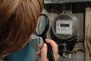 Hogyan lehet ellenőrizni a villamos fogyasztásmérő otthon
