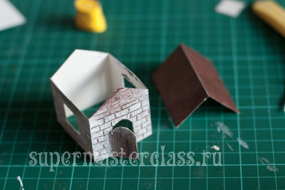 Hogyan készítsünk egy házat a papír mesterkurzus műhelyeket kézműves