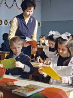 Hogyan készítsünk egy repülőgép a karton (karton) Hogyan készítsünk egy repülőgép kartonból