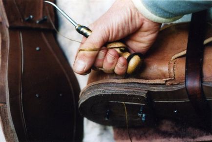 Hogyan lehet a cipő, a kezét a mester osztály varrás, divat cipő