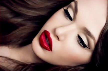 Hogyan lehet az esti make-up a piros ruha, és nem csak