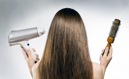 Hogyan tegye a hajat anélkül, hogy egy hajszárító és vasaló néhány egyszerű tipp a különböző típusú fürtök