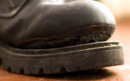 Hogyan ragasztó a talpa a cipő cipők és téli cipő
